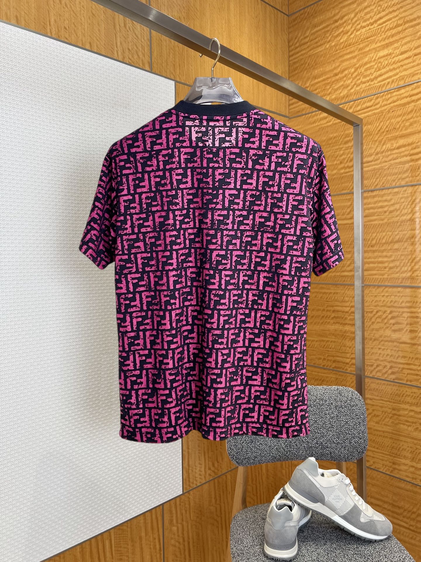 short sleeves